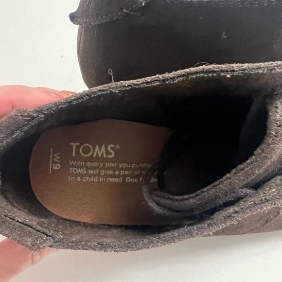 TOMS Lunata Lace Up Bootie in Chocolate Brown Suede - Picture 6 of 9